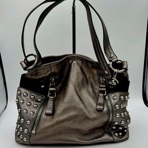 B Makowsky leather bag. Metallic Silver and black with animal print interior